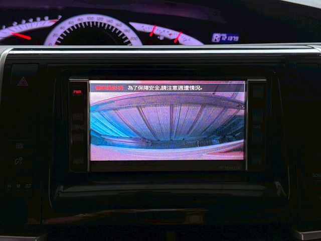 TOYOTA豐田 PREVIA  第12張相片