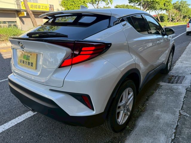 TOYOTA豐田 C-HR  第5張相片