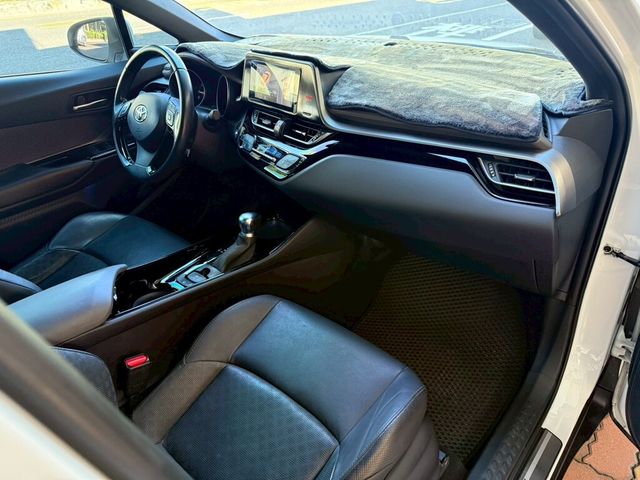 TOYOTA豐田 C-HR  第11張相片