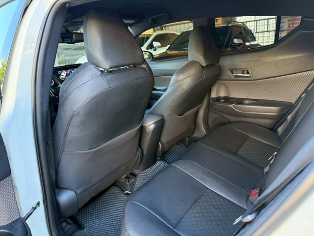 TOYOTA豐田 C-HR  第13張相片