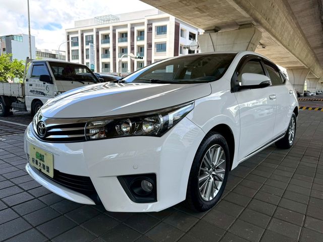 TOYOTA豐田 ALTIS  第1張相片