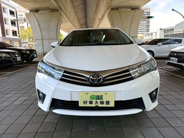TOYOTA豐田 ALTIS  第2張相片