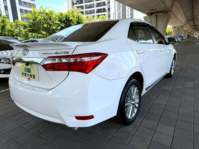 TOYOTA豐田 ALTIS  第5張相片