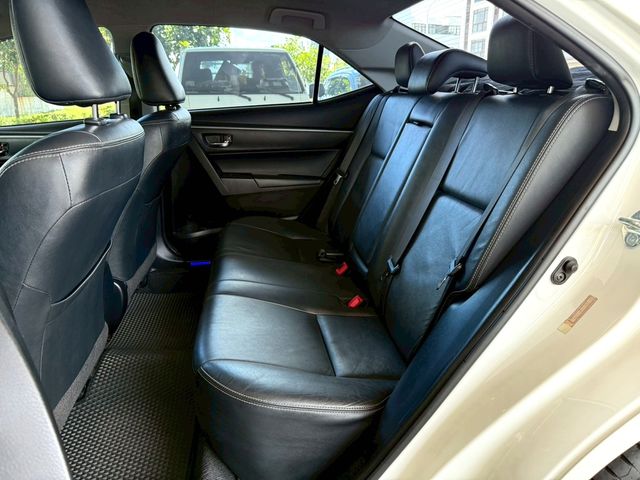 TOYOTA豐田 ALTIS  第14張相片