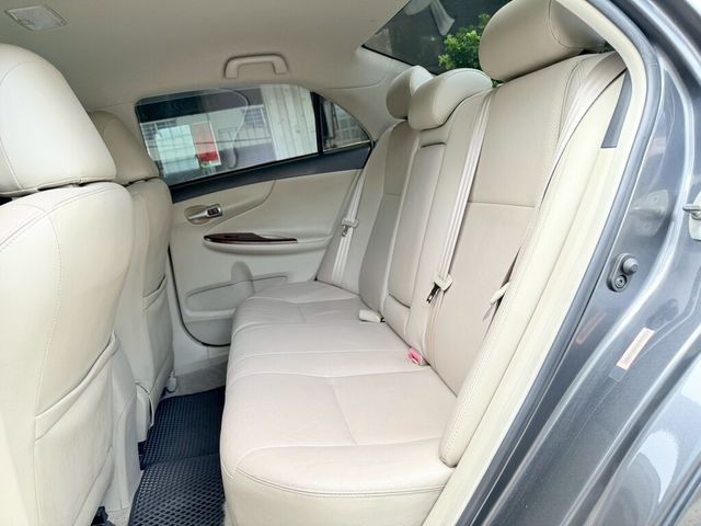 TOYOTA豐田 ALTIS  第14張相片