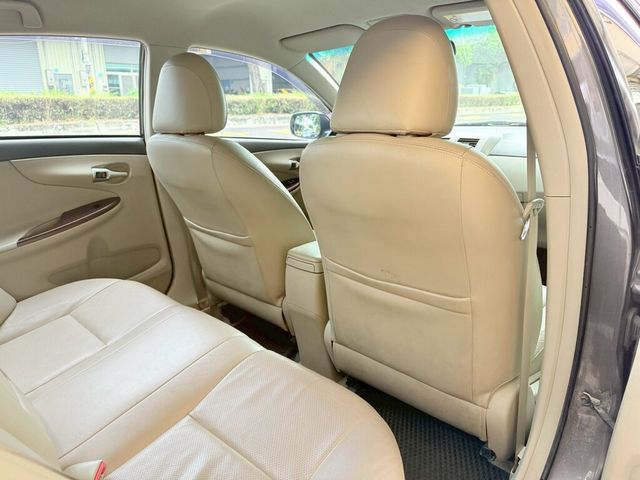 TOYOTA豐田 ALTIS  第15張相片