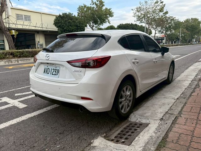 MAZDA馬自達 MAZDA 3  第3張相片