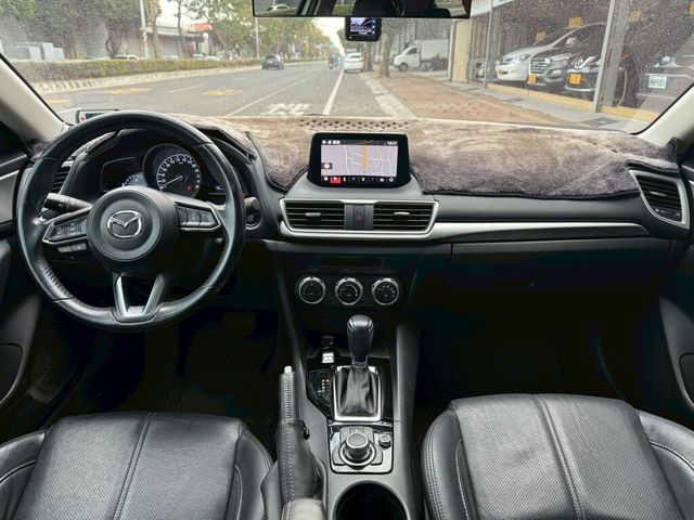 MAZDA馬自達 MAZDA 3  第5張相片