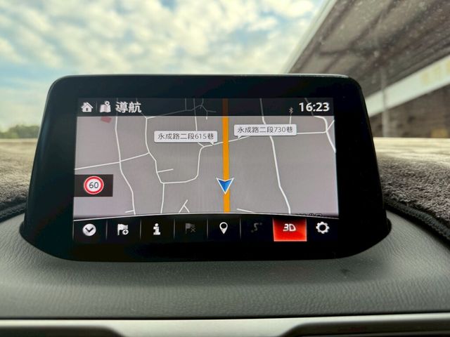 MAZDA馬自達 MAZDA 3  第12張相片