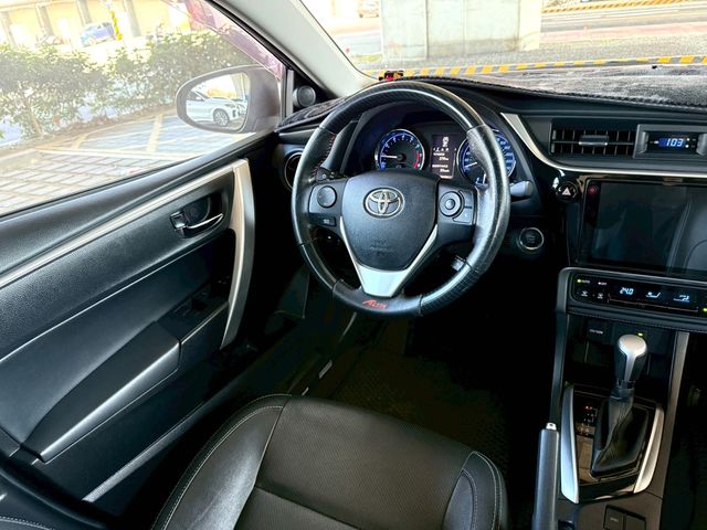 TOYOTA豐田 ALTIS  第7張相片