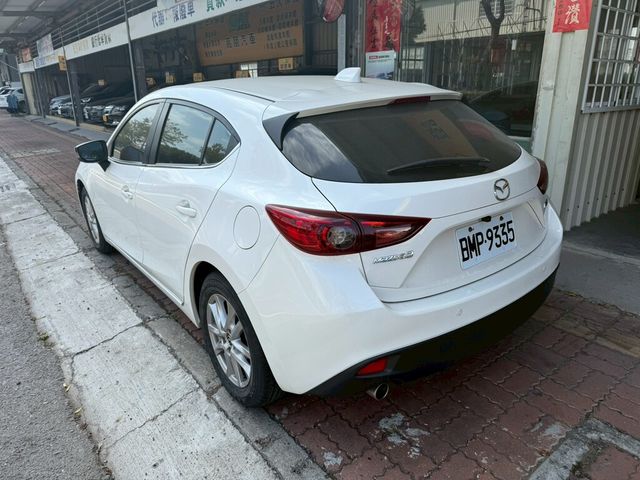 MAZDA馬自達 MAZDA 3  第2張相片