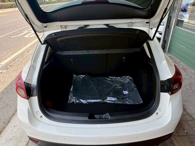 MAZDA馬自達 MAZDA 3  第12張相片