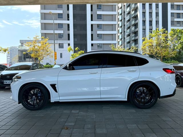BMW寶馬 X4 XDRIVE30I  第4張相片