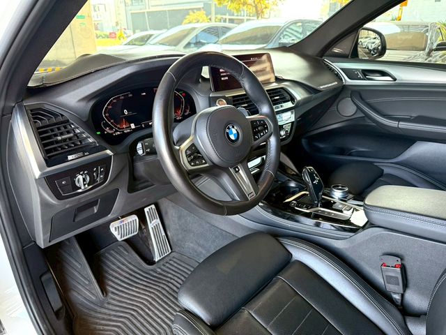 BMW寶馬 X4 XDRIVE30I  第10張相片