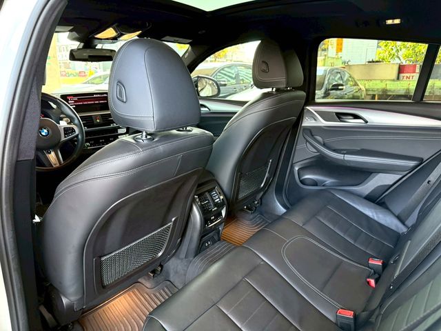 BMW寶馬 X4 XDRIVE30I  第14張相片