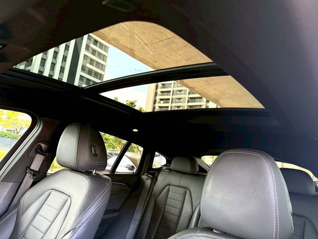 BMW寶馬 X4 XDRIVE30I  第18張相片