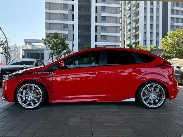 FORD福特 FOCUS ST  第4張相片