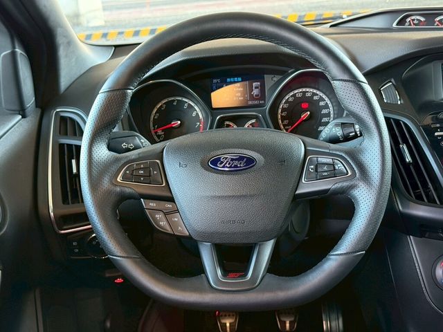 FORD福特 FOCUS ST  第16張相片