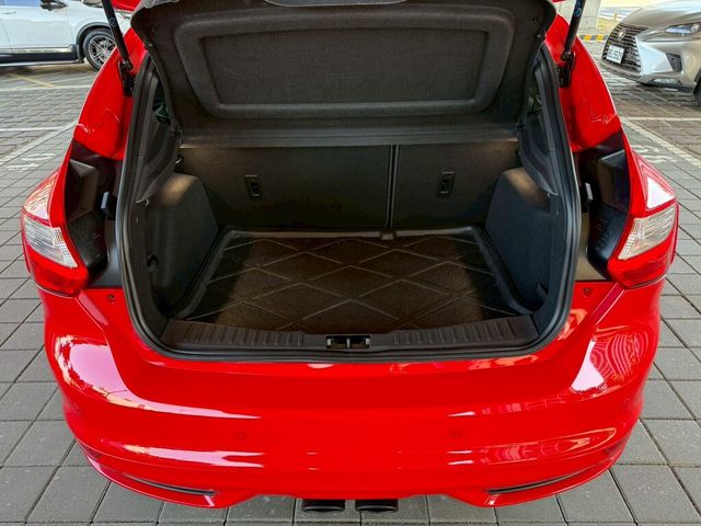 FORD福特 FOCUS ST  第19張相片