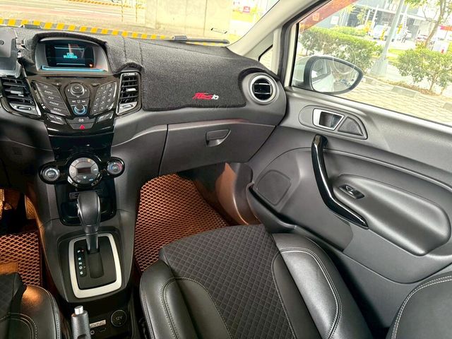 FORD福特 FIESTA  第8張相片