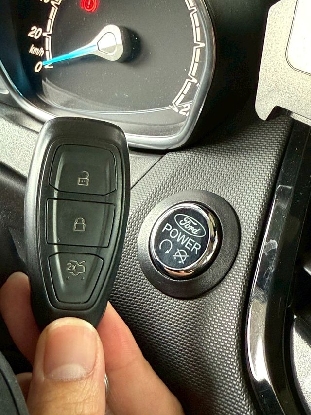 FORD福特 FIESTA  第19張相片