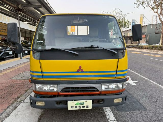 MITSUBISHI三菱 CANTER  第2張相片