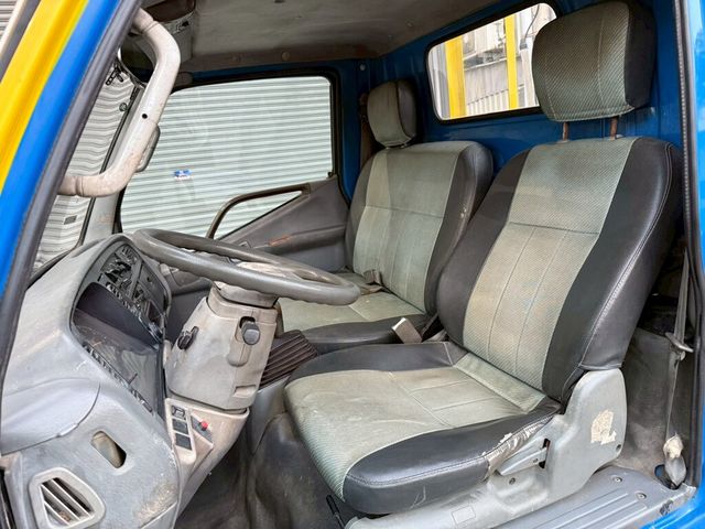 MITSUBISHI三菱 CANTER  第8張相片