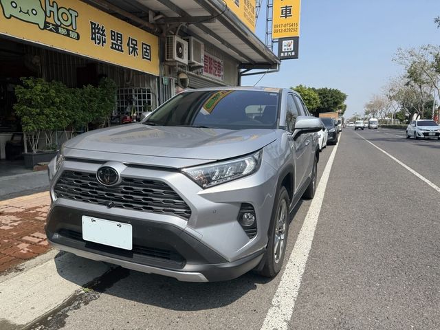 TOYOTA豐田 RAV4  第1張相片