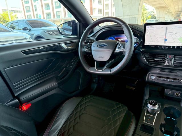 FORD福特 FOCUS WAGON  第7張相片