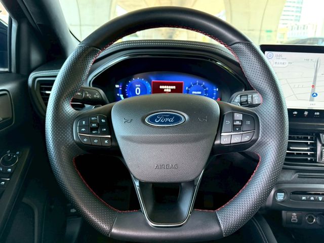 FORD福特 FOCUS WAGON  第18張相片