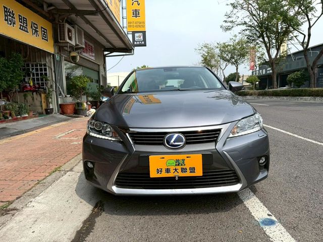 LEXUS凌志 CT200H  第2張相片