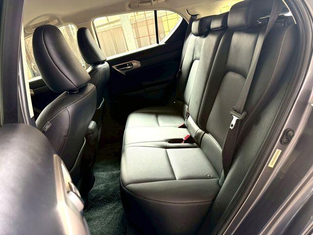 LEXUS凌志 CT200H  第14張相片