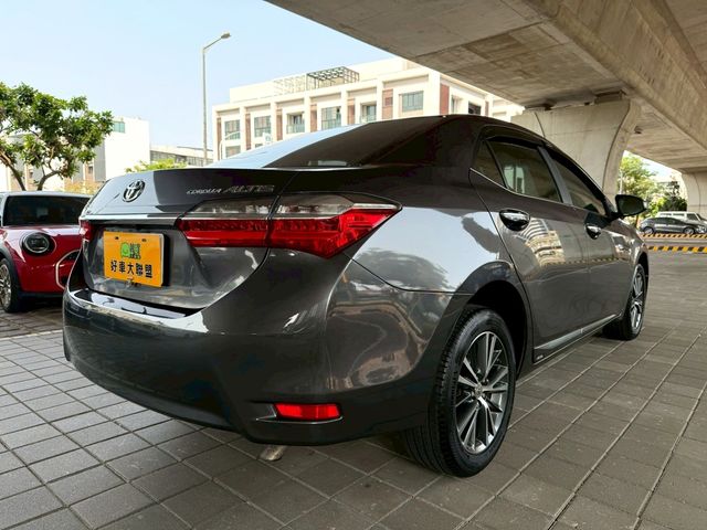 TOYOTA豐田 ALTIS  第2張相片