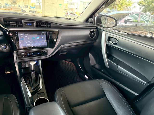 TOYOTA豐田 ALTIS  第5張相片