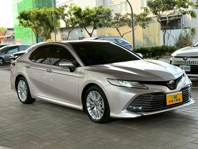 TOYOTA豐田 CAMRY HYBRID  第3張相片