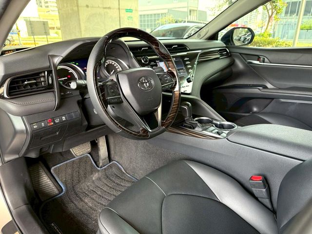 TOYOTA豐田 CAMRY HYBRID  第7張相片