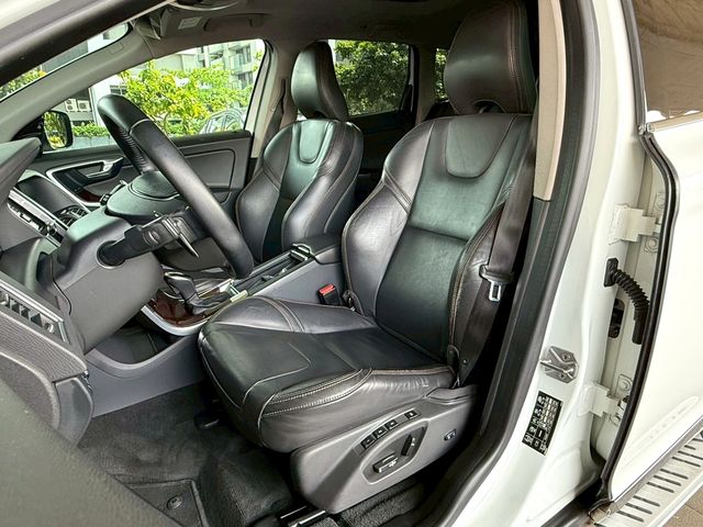 VOLVO富豪 XC60  第8張相片