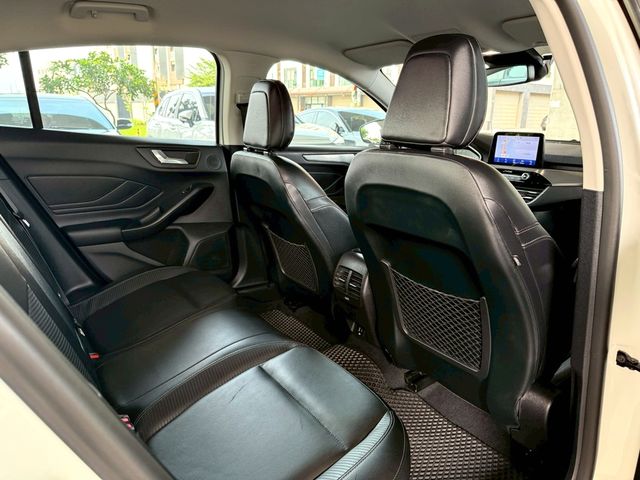 FORD福特 FOCUS  第15張相片