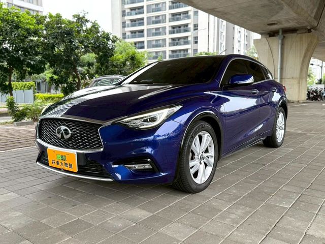 INFINITI無限 Q30  第1張相片