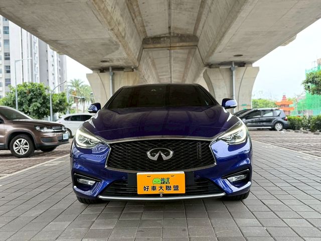 INFINITI無限 Q30  第2張相片