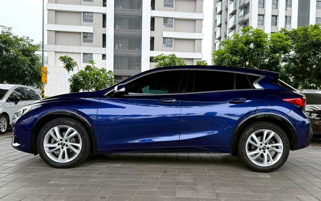 INFINITI無限 Q30  第4張相片