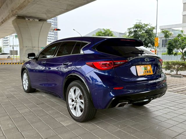INFINITI無限 Q30  第5張相片