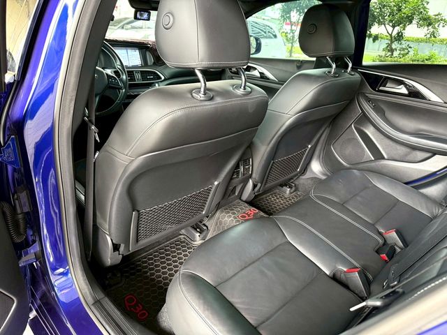 INFINITI無限 Q30  第14張相片