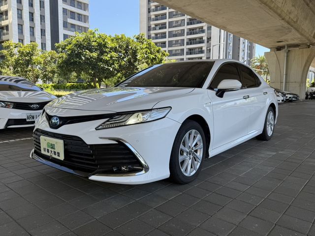 TOYOTA豐田 CAMRY HYBRID  第2張相片