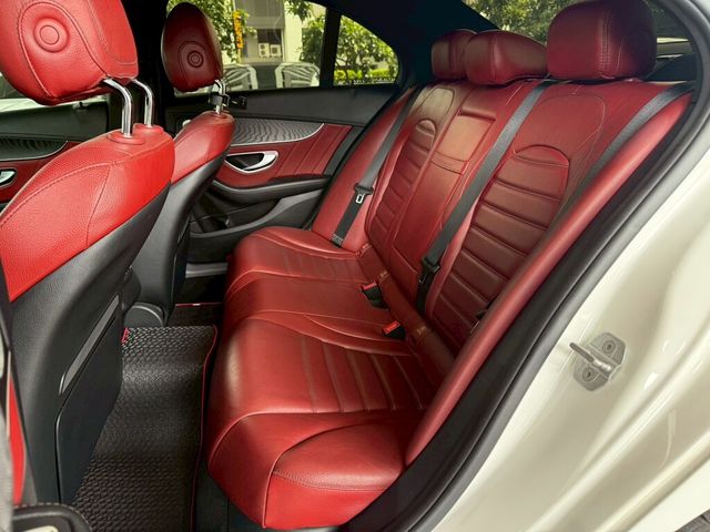 M-BENZ賓士 C300  第13張相片