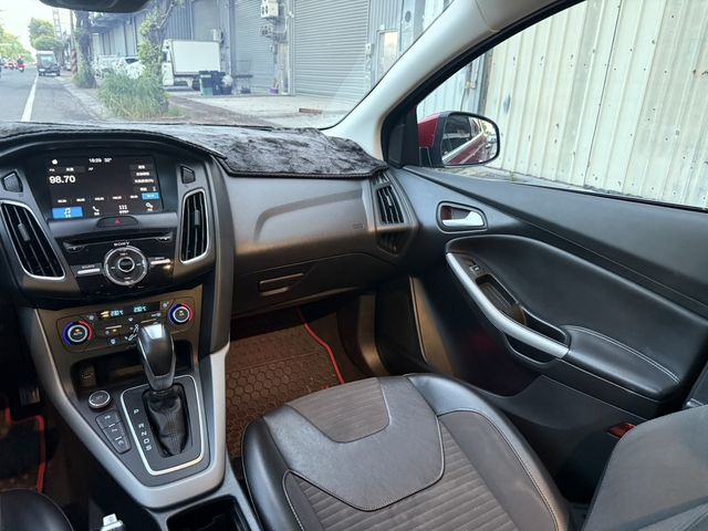 FORD福特 FOCUS  第6張相片