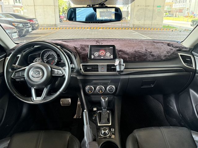 MAZDA馬自達 MAZDA 3  第6張相片