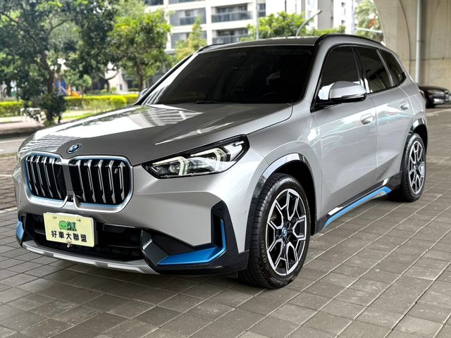 BMW寶馬 IX1 XDRIVE30  第1張相片