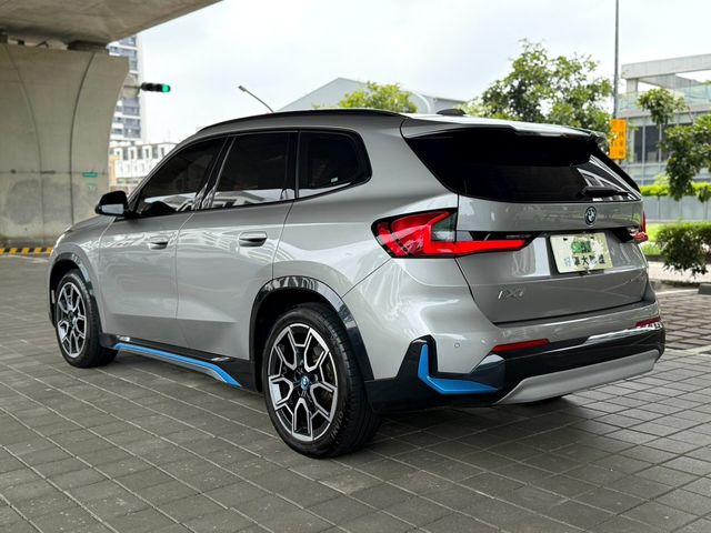 BMW寶馬 IX1 XDRIVE30  第6張相片