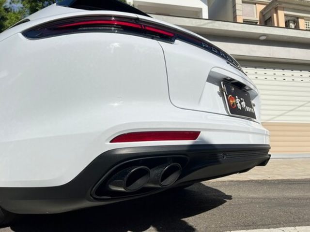 PORSCHE保時捷 PANAMERA  第9張相片
